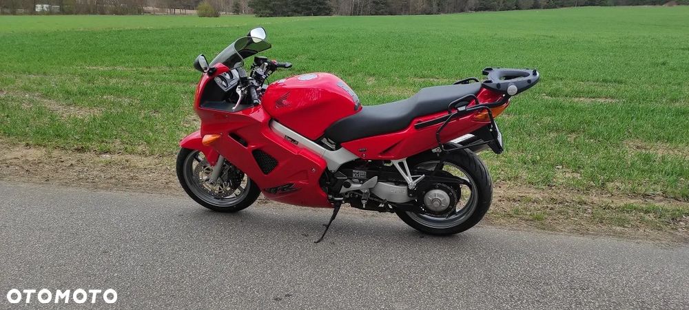 Honda VFR - 6