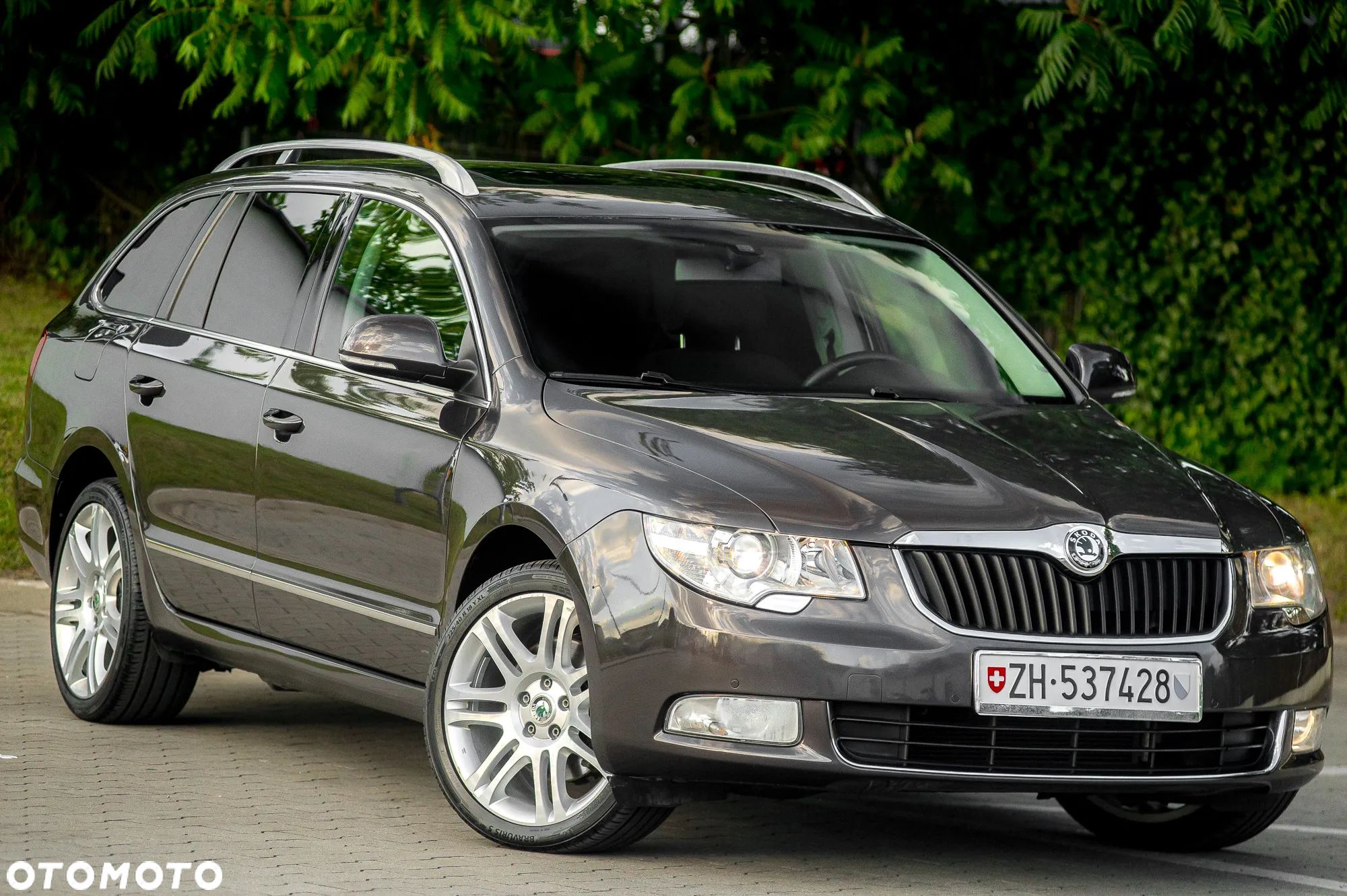 Skoda Superb 1.8 TSI DSG Exclusive - 1