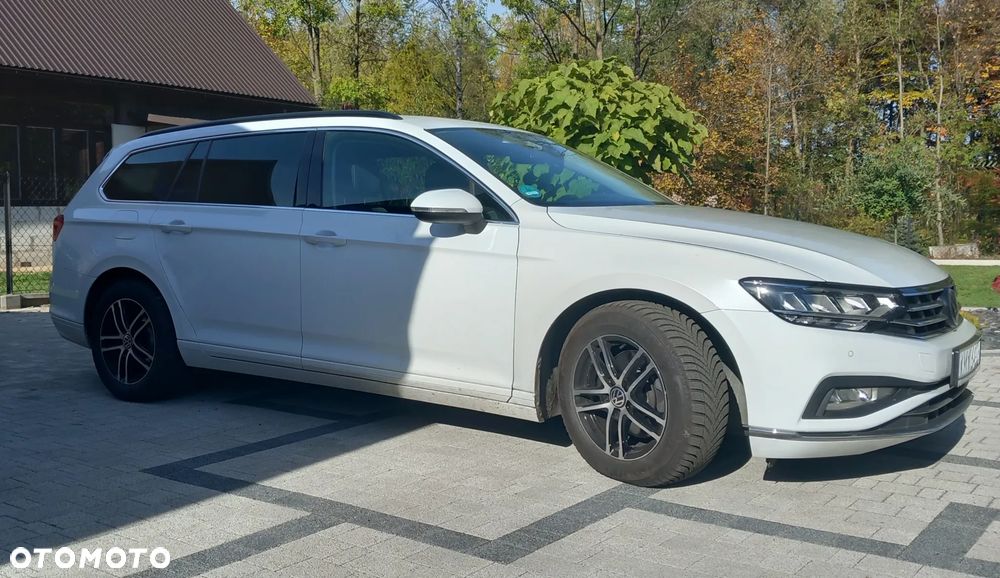 Volkswagen Passat - 15