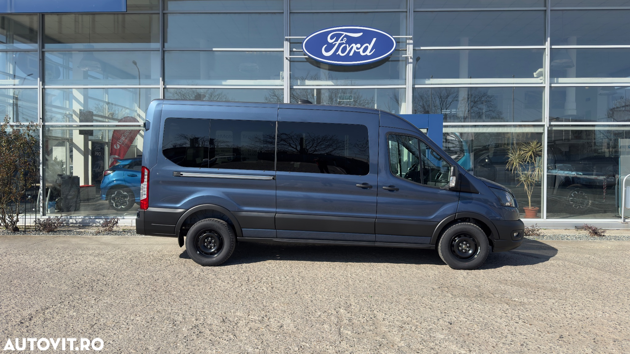 Ford Transit 310 2.0 EcoBlue 150 CP L3H2 Kombi FWD 8AT Trend - 3