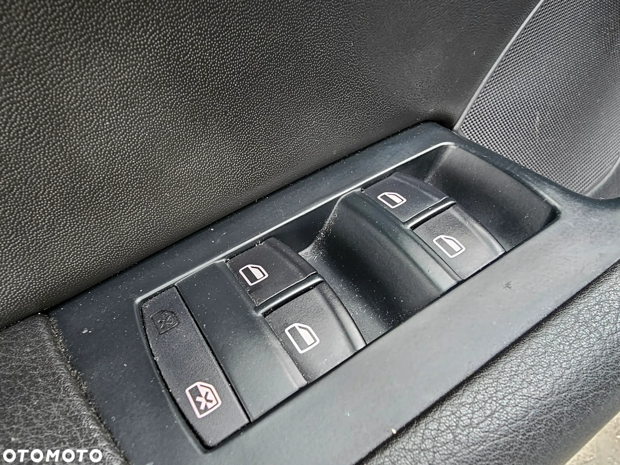 Audi A6 Avant 2.0 TDI DPF multitronic - 26