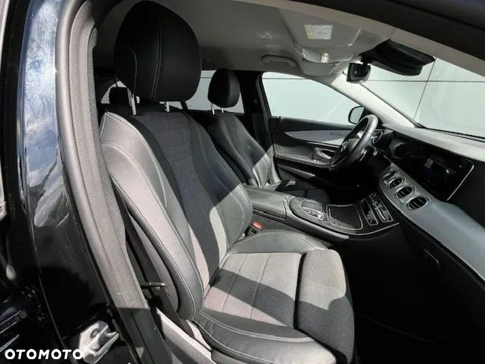 Mercedes-Benz Klasa E - 19