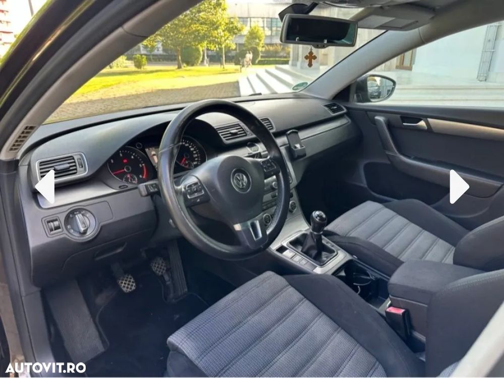 Volkswagen Passat 2.0 TDI BlueMotion Technology Comfortline - 13