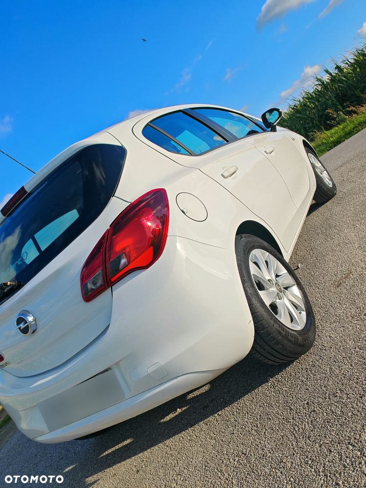 Opel Corsa 1.2 16V Essentia - 4