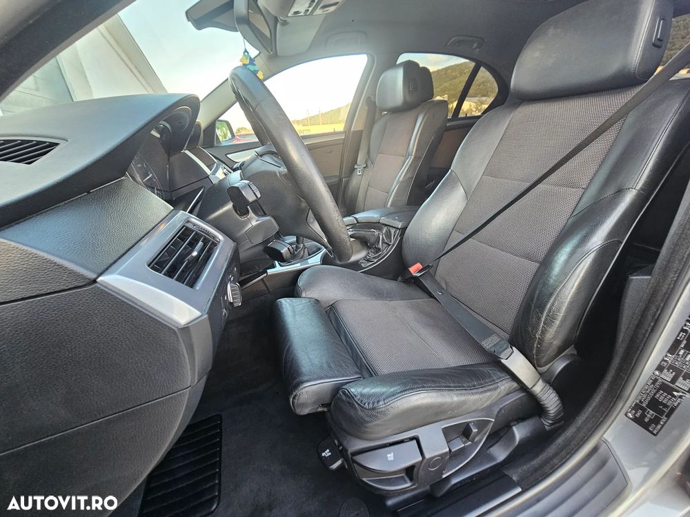BMW Seria 5 525d Edition Exclusive - 22