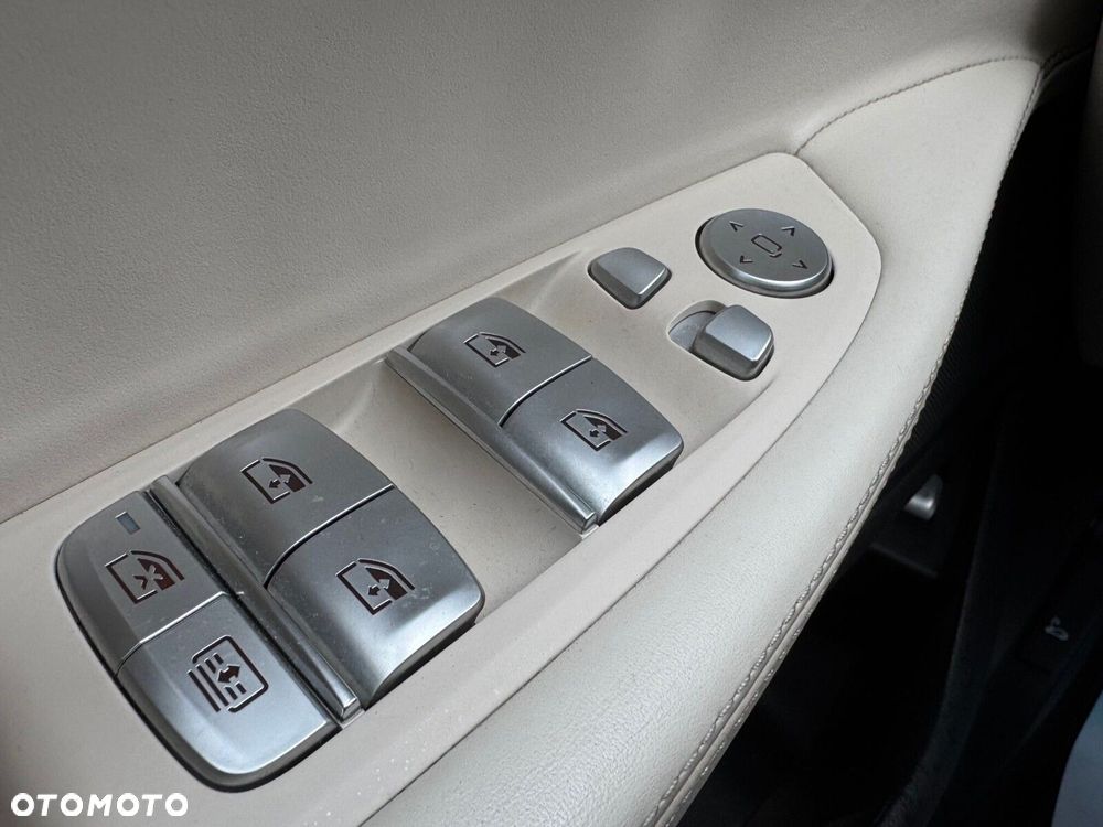 BMW Seria 7 - 35
