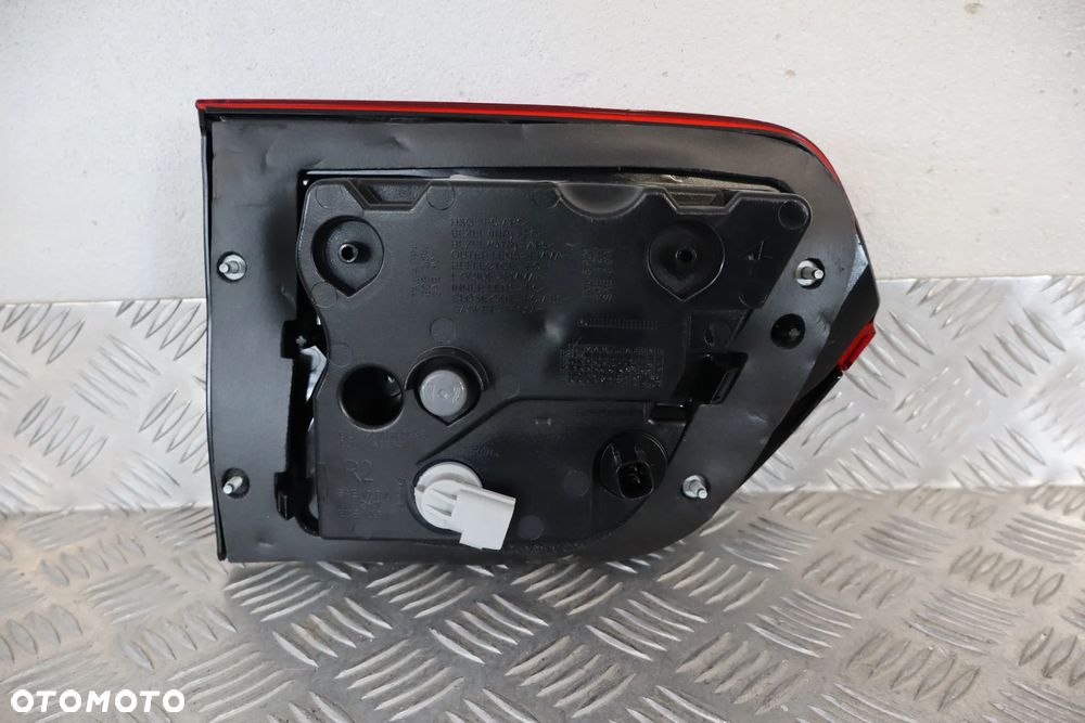 LAMPA TYLNA TYŁ PRAWA W KLAPE JEEP GRAND CHEROKEE IV 4 WK2 LIFT P68142944AJ 2017 - 7