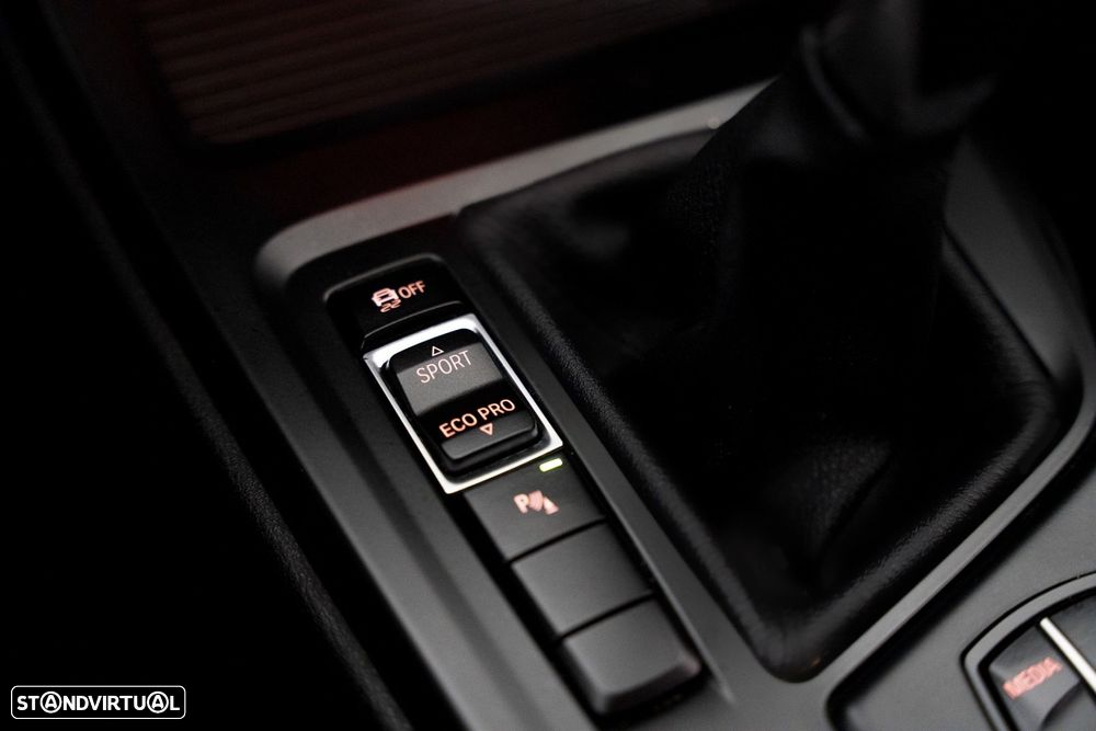 BMW X1 16 d sDrive Advantage - 8