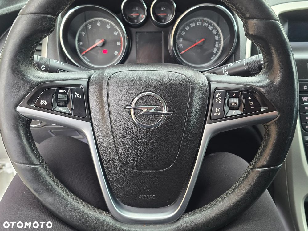 Opel Astra 1.4 Turbo - 27