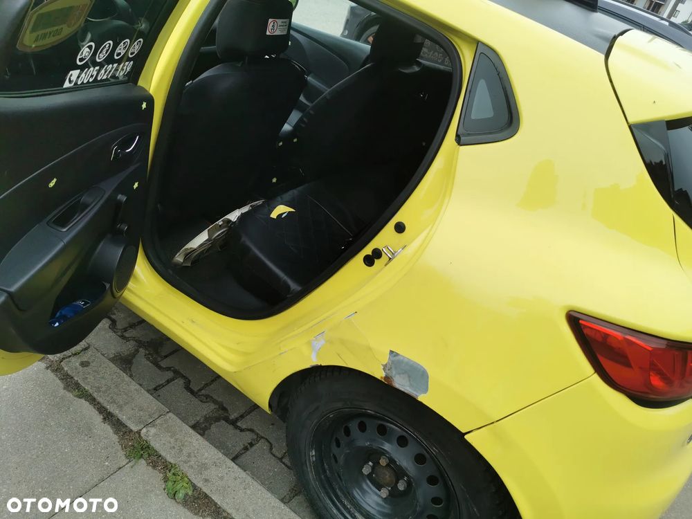 Renault Clio 1.2 16V 75 Experience - 29