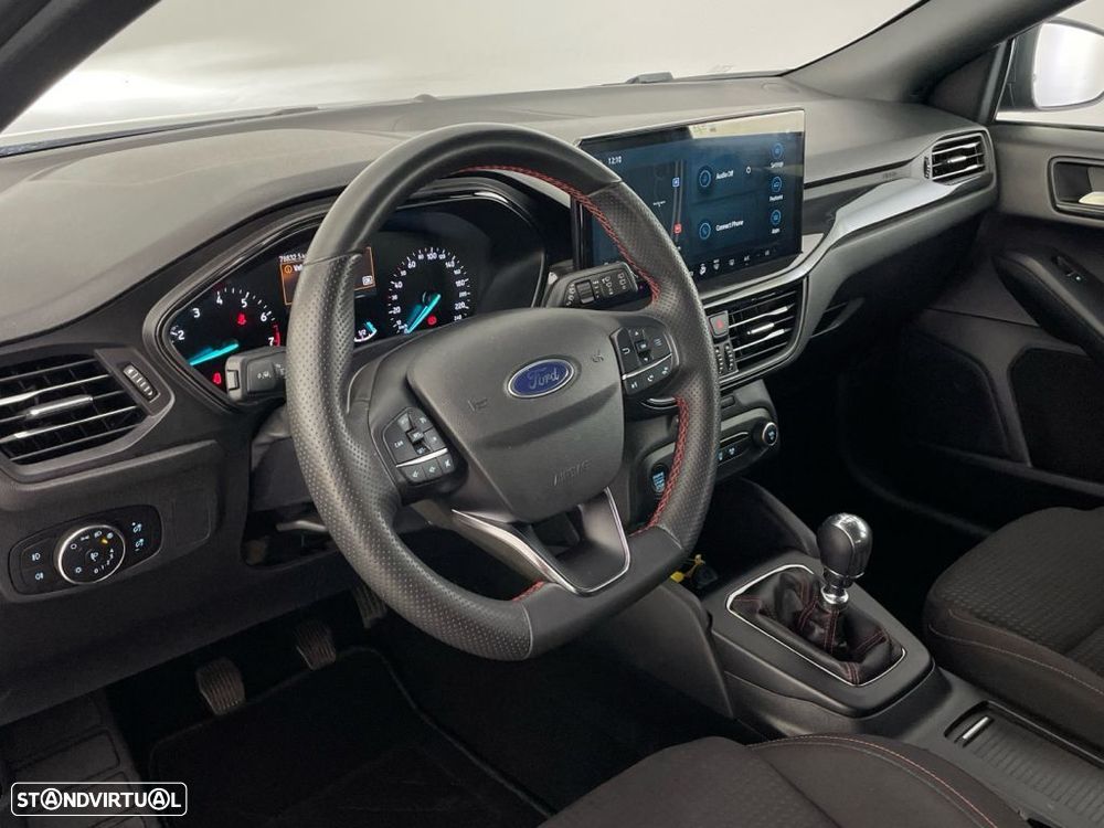 Ford Focus 1.0 EcoBoost MHEV ST-Line - 15