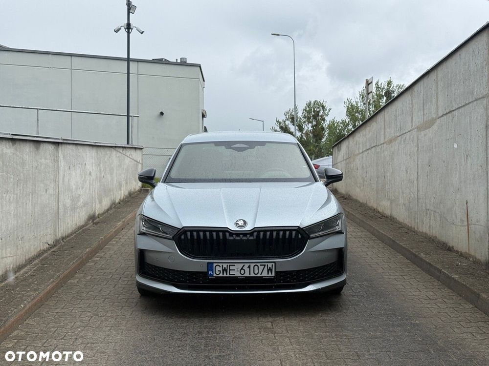 Skoda Superb 2.0 TDI SCR 4x4 Sportline DSG - 4