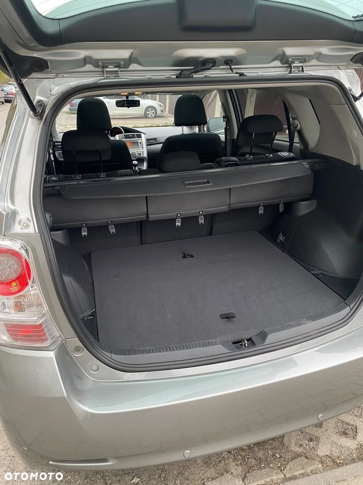 Toyota Verso 1.8 Sol EU5 - 4