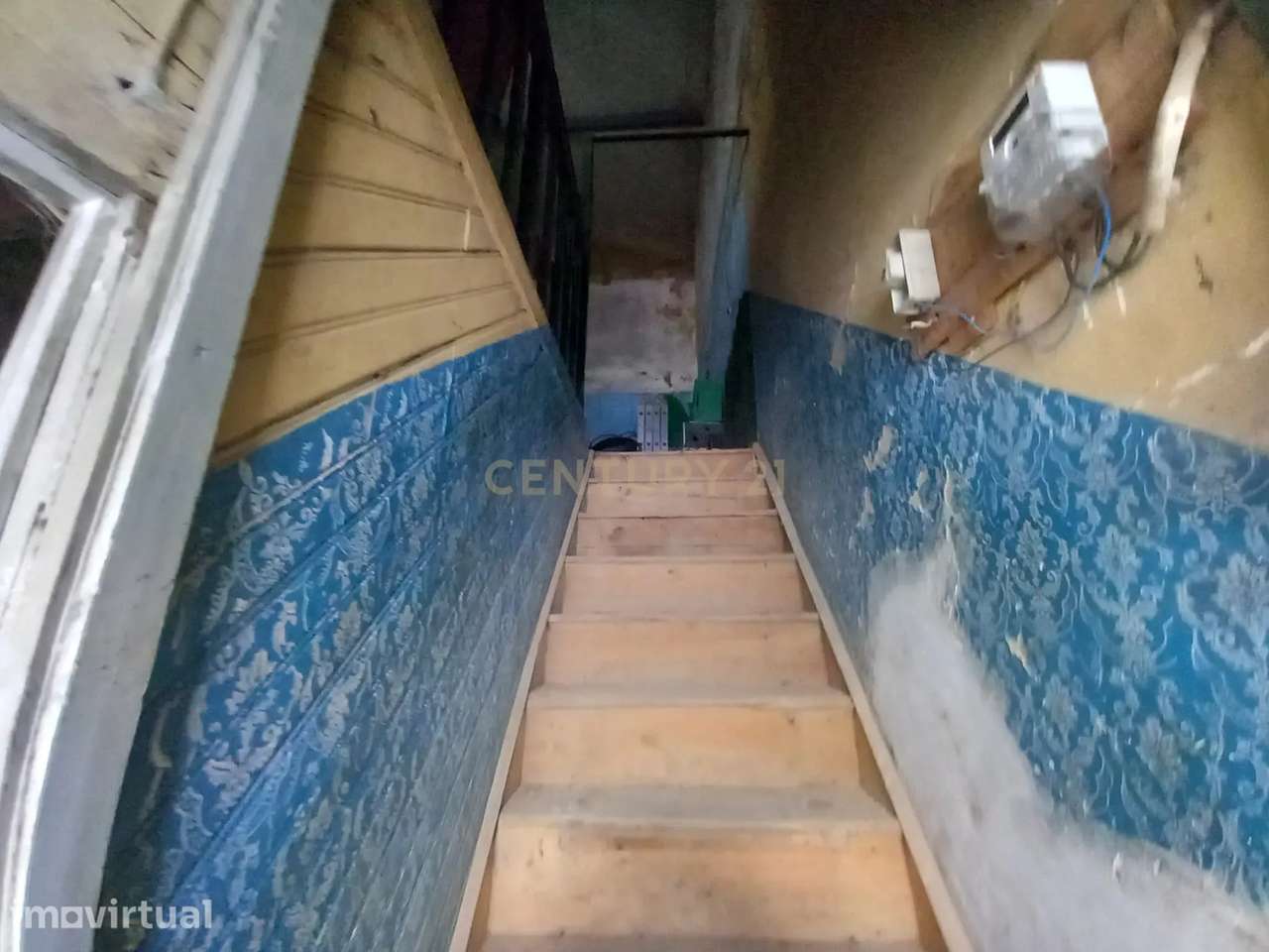 Moradia Com 2 pisos e quintal Ladoeiro - Grande imagem: 2/16