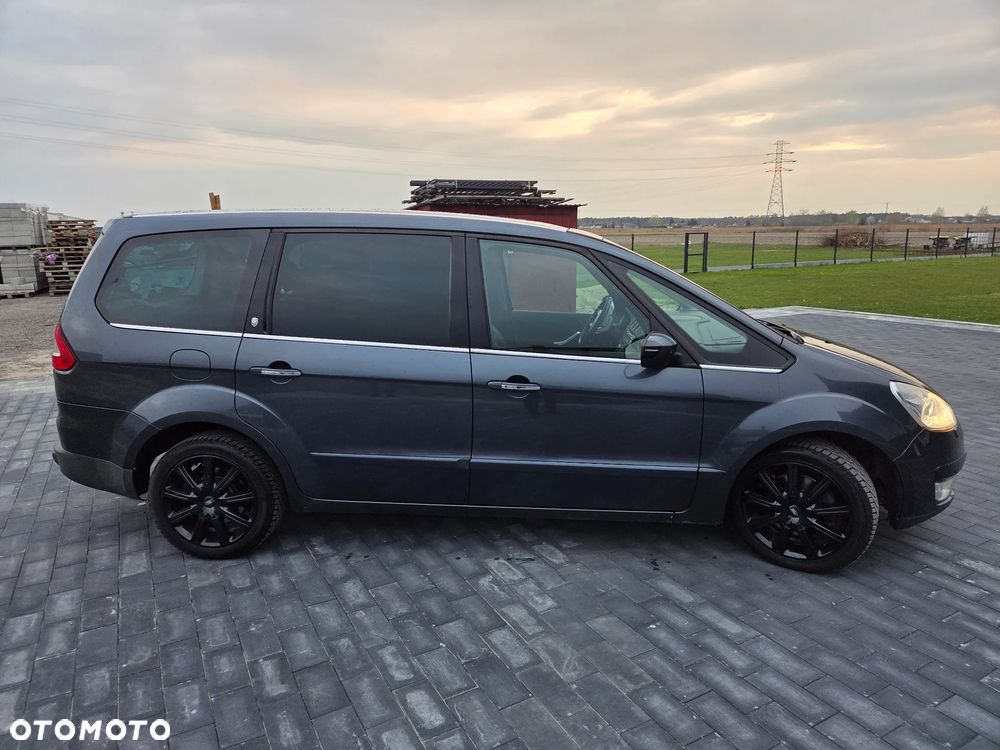 Ford Galaxy 2.0 TDCi Ghia - 8