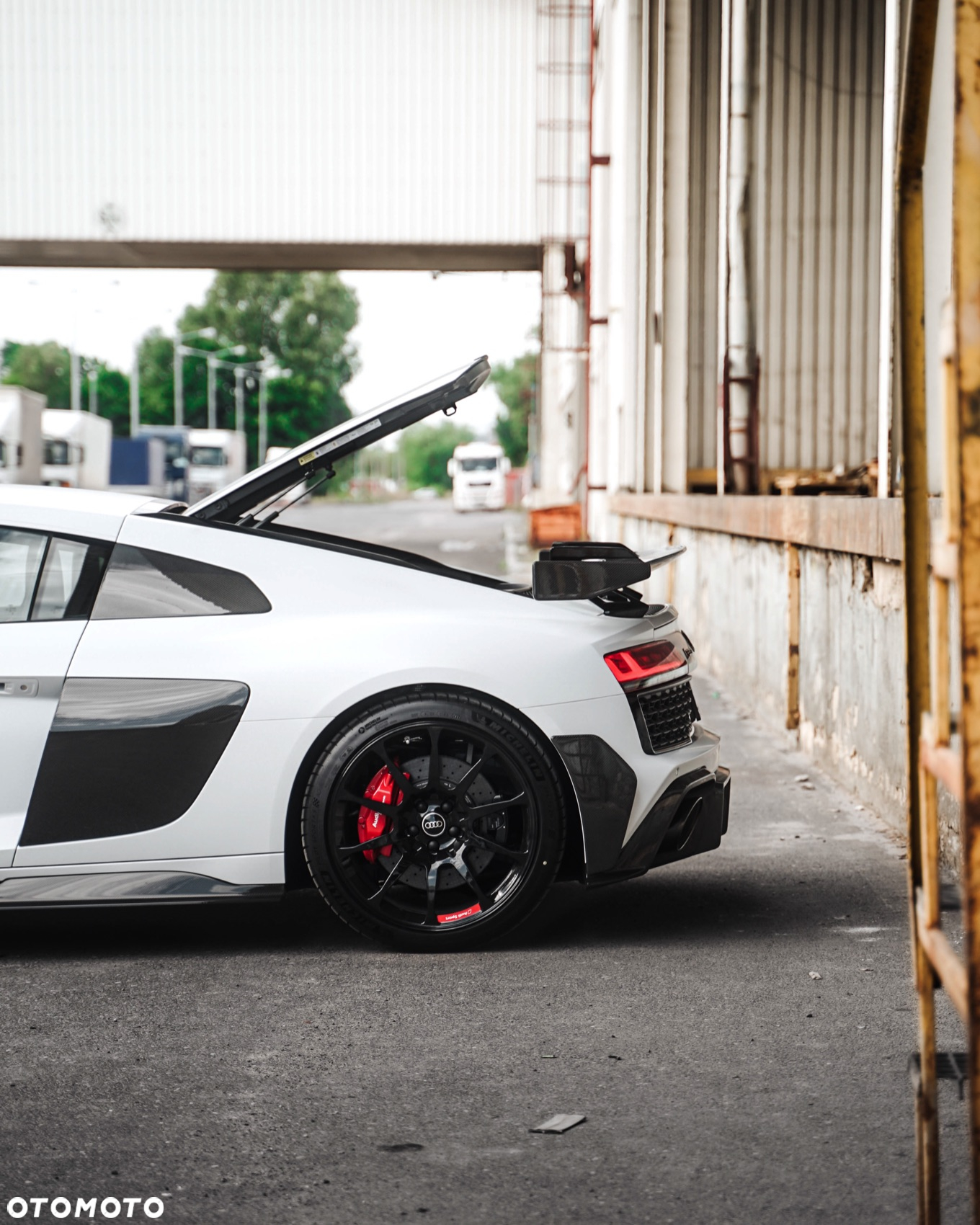 Audi R8 Coupé V10 RWD GT - 12