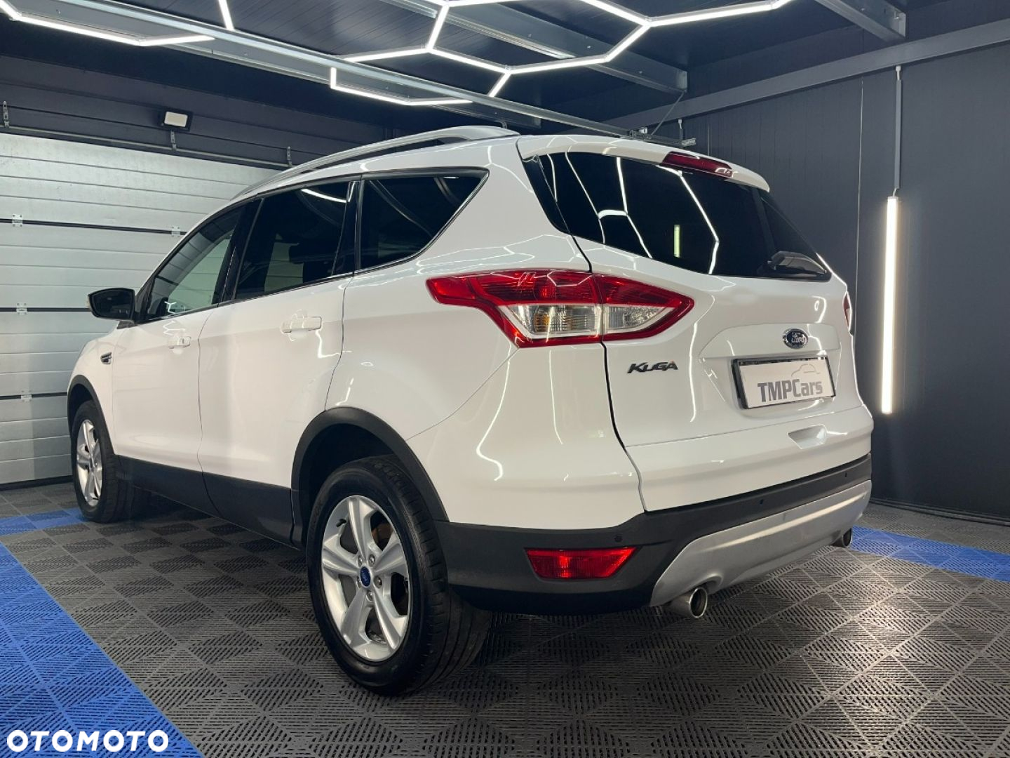 Ford Kuga - 4