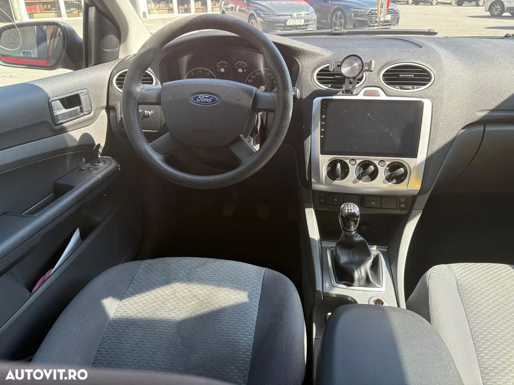 Ford Focus - 7