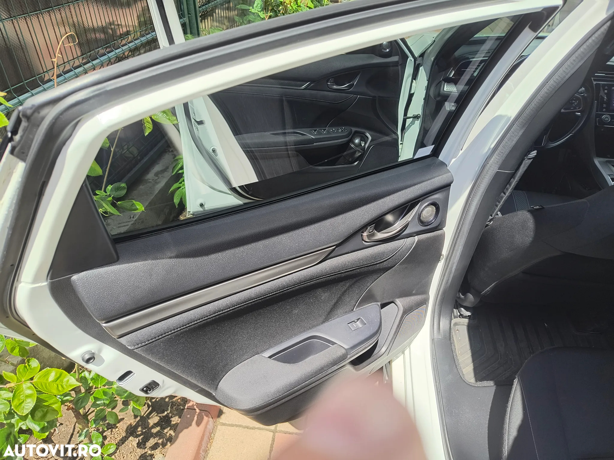 Honda Civic 1.5 VTEC Turbo CVT Sport Plus - 10