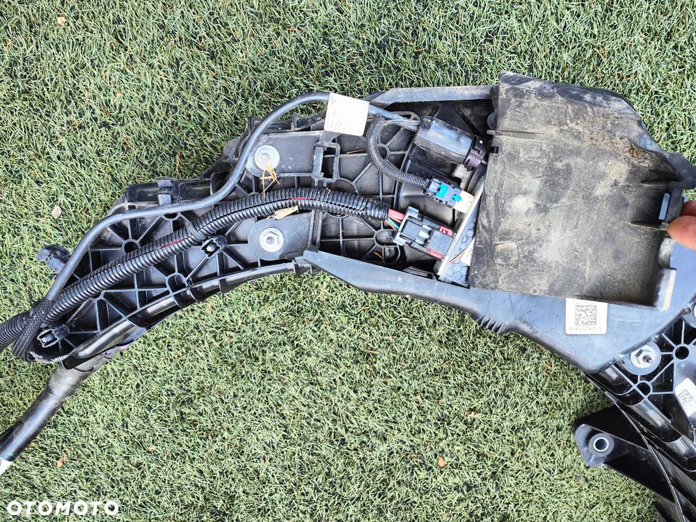 Renault Grand Scenic IV zbiornik pompa adblue 237G00281R - 3