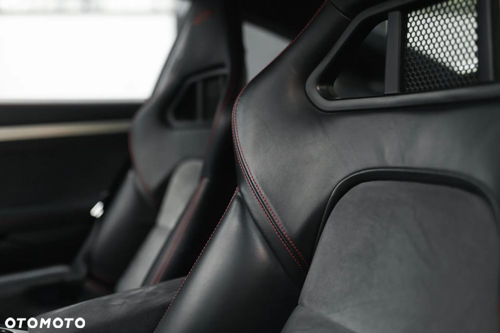 Porsche 911 GT3 - 33