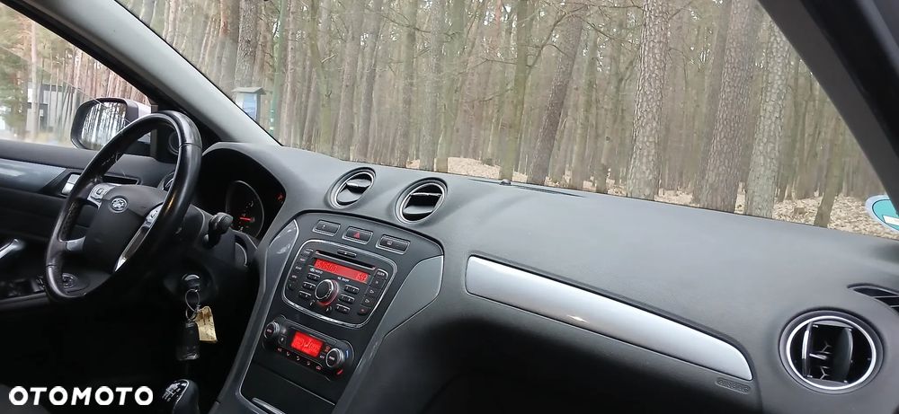 Ford Mondeo 2.0 TDCi Business Edition - 13