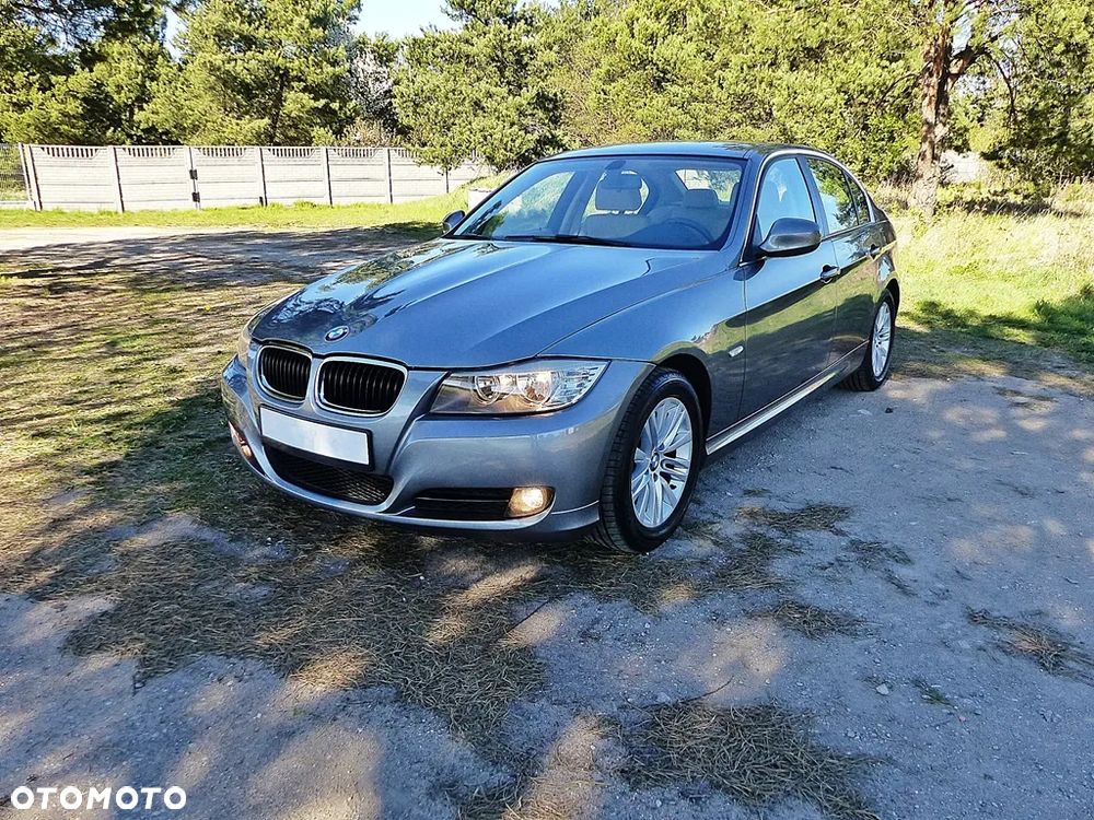 BMW Seria 3 318i Edition Exclusive - 14