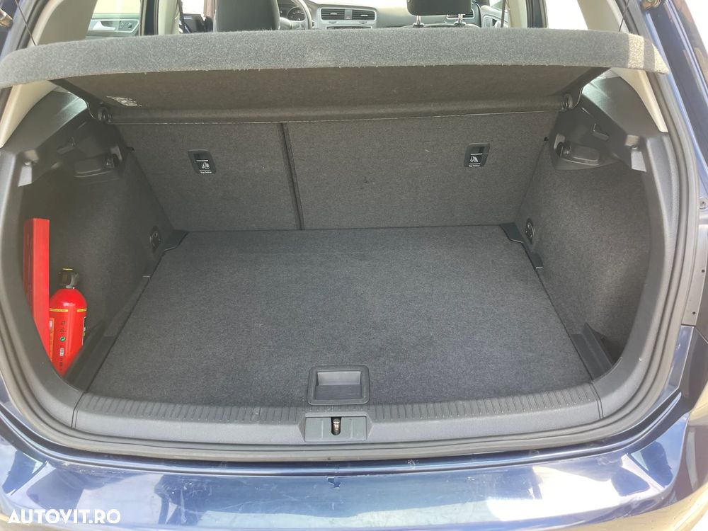 Volkswagen Golf 1.6 TDI DPF BMT Trendline - 12