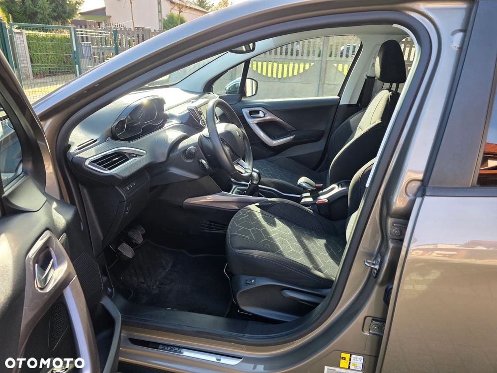 Peugeot 2008 PureTech 110 Style - 11