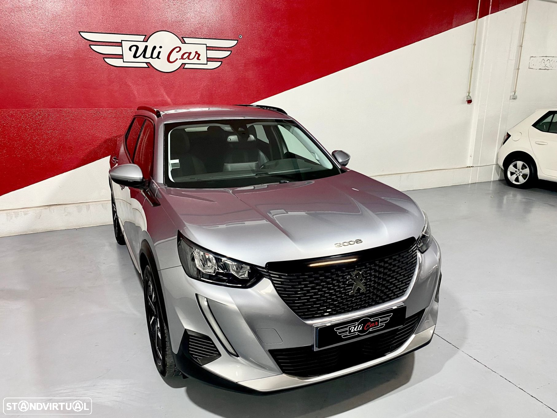 Peugeot 2008 1.2 PureTech Allure - 45