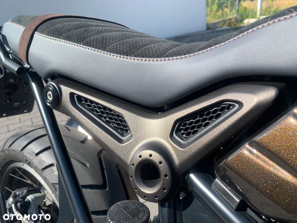 BMW R - 30