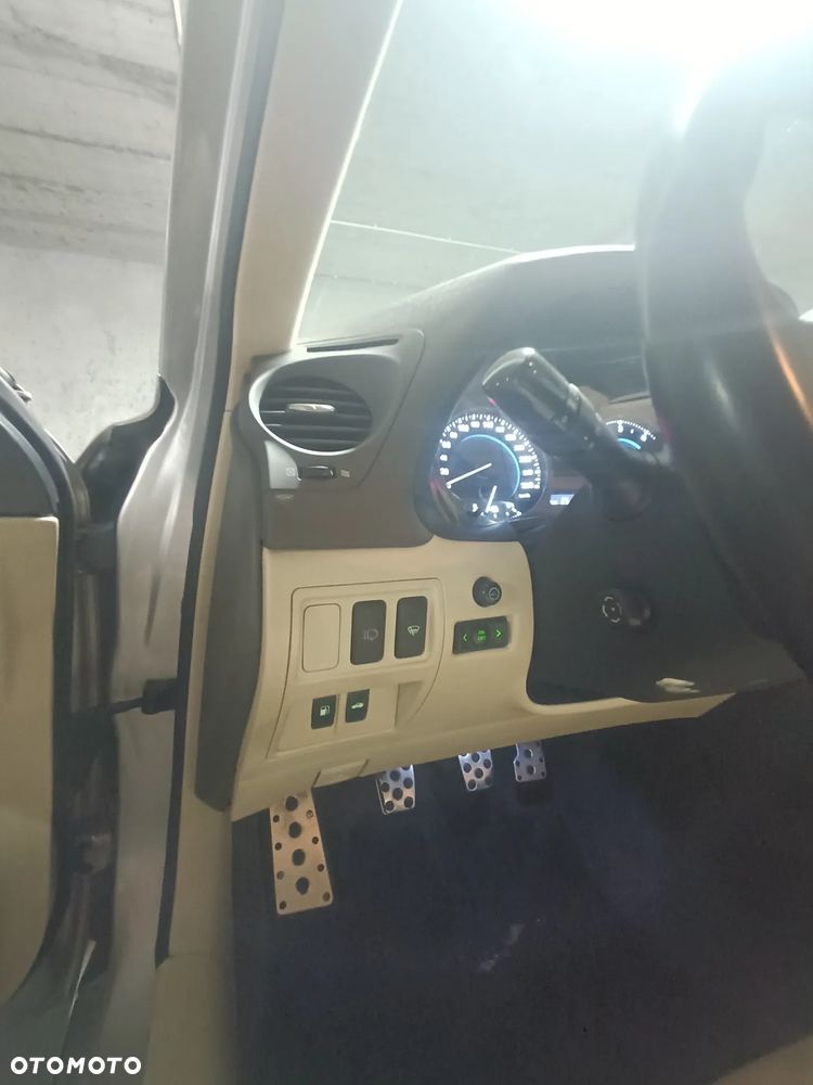 Lexus IS 220 D Prestige - 5