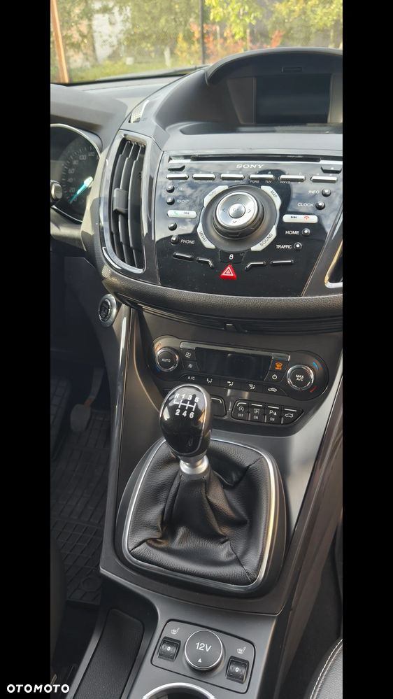 Ford Kuga - 27