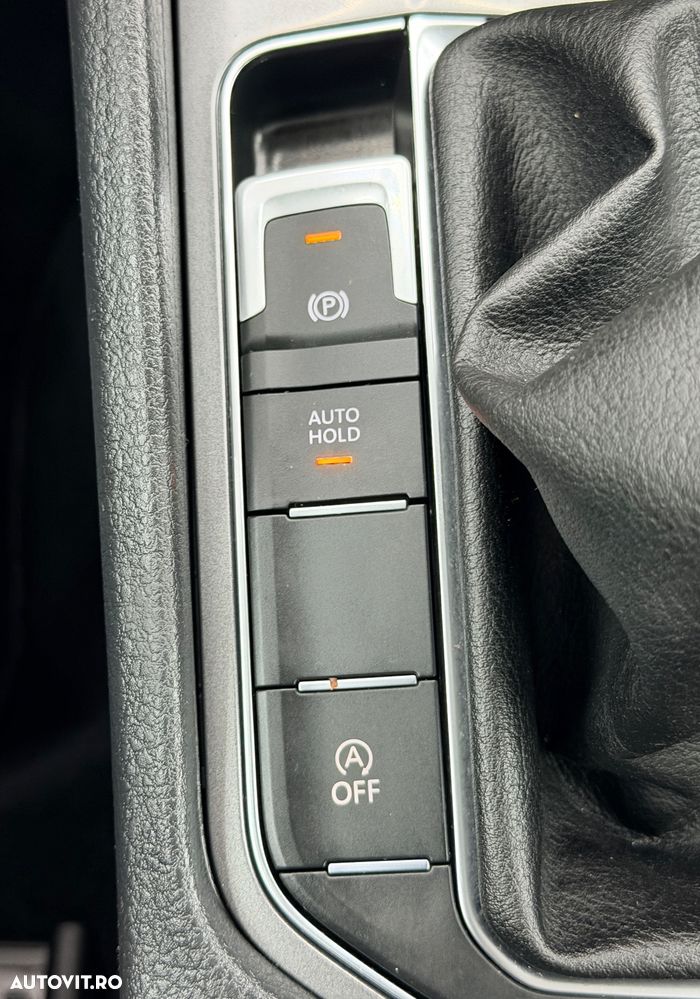 Volkswagen Golf Sportsvan 1.6 TDI (BlueMotion Technology) Comfortline - 24