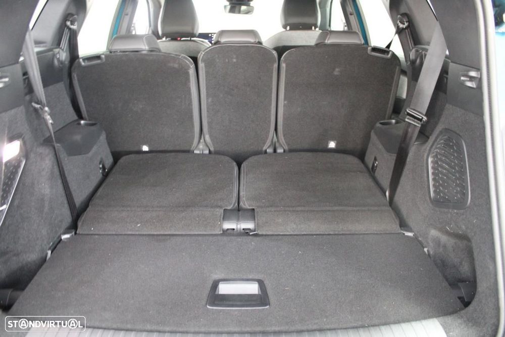 Peugeot E-5008 210 Allure Business - 11