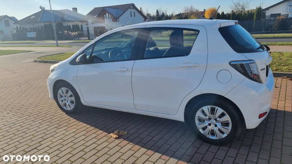 Toyota Yaris 1.33 VVT-i - 2