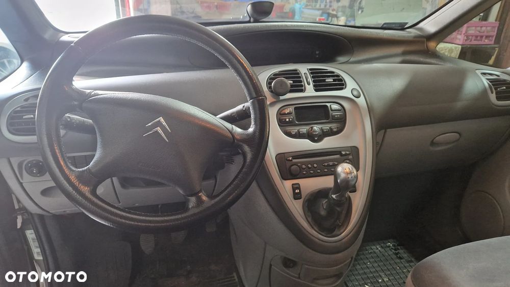 Citroën Xsara Picasso - 8