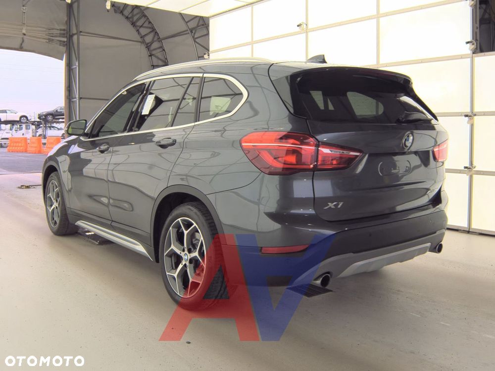 BMW X1 - 4
