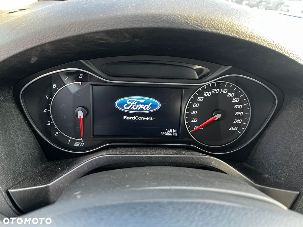 Ford S-Max 2.0 Titanium - 25