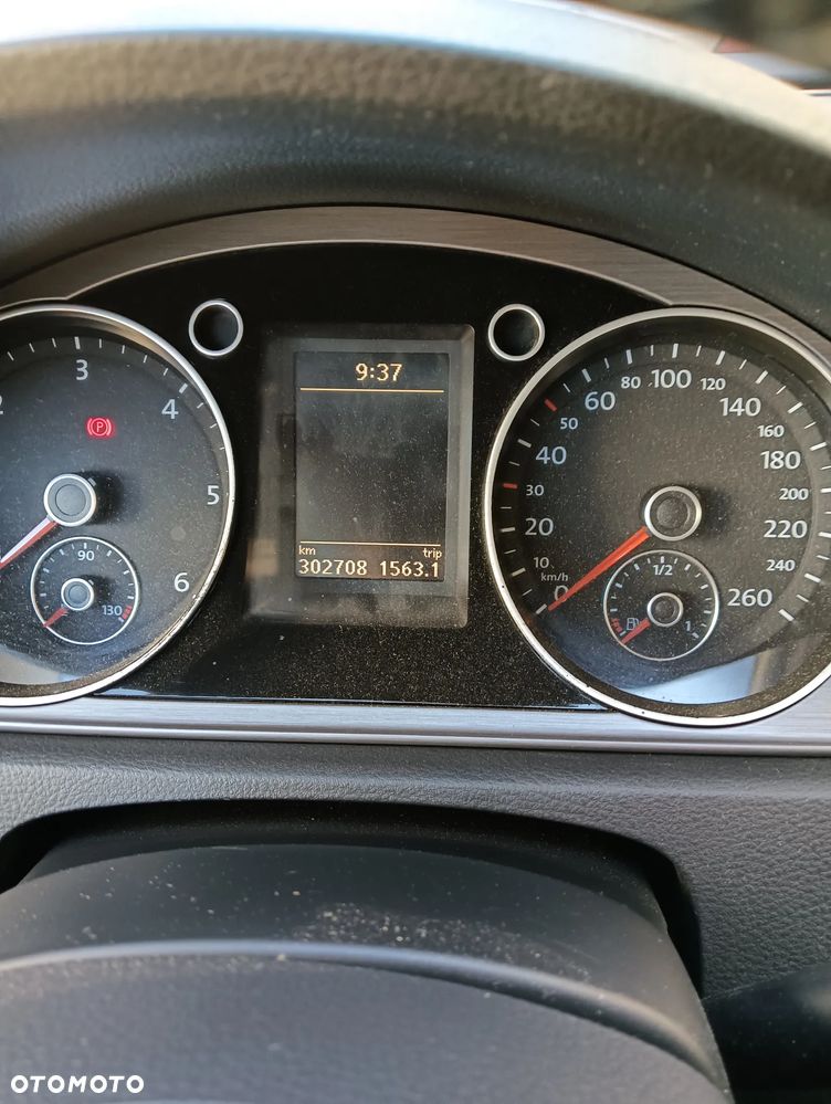 Volkswagen Passat 2.0 TDI Comfortline - 7