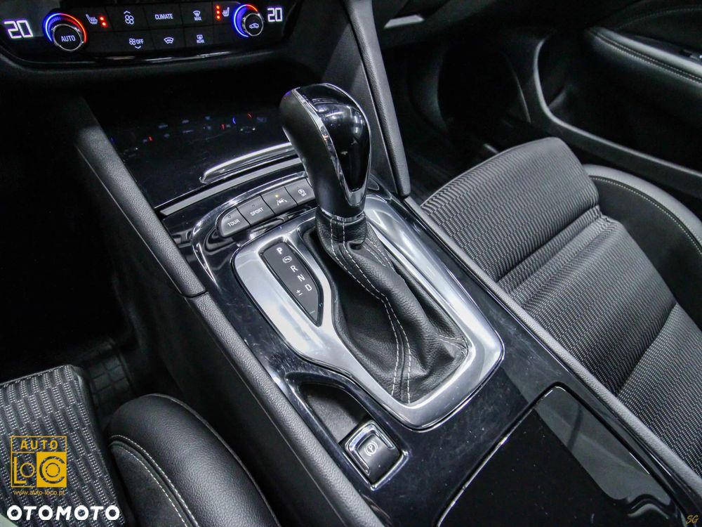 Opel Insignia 2.0 BiTrb D 4x4 Automatik Exclusive - 28