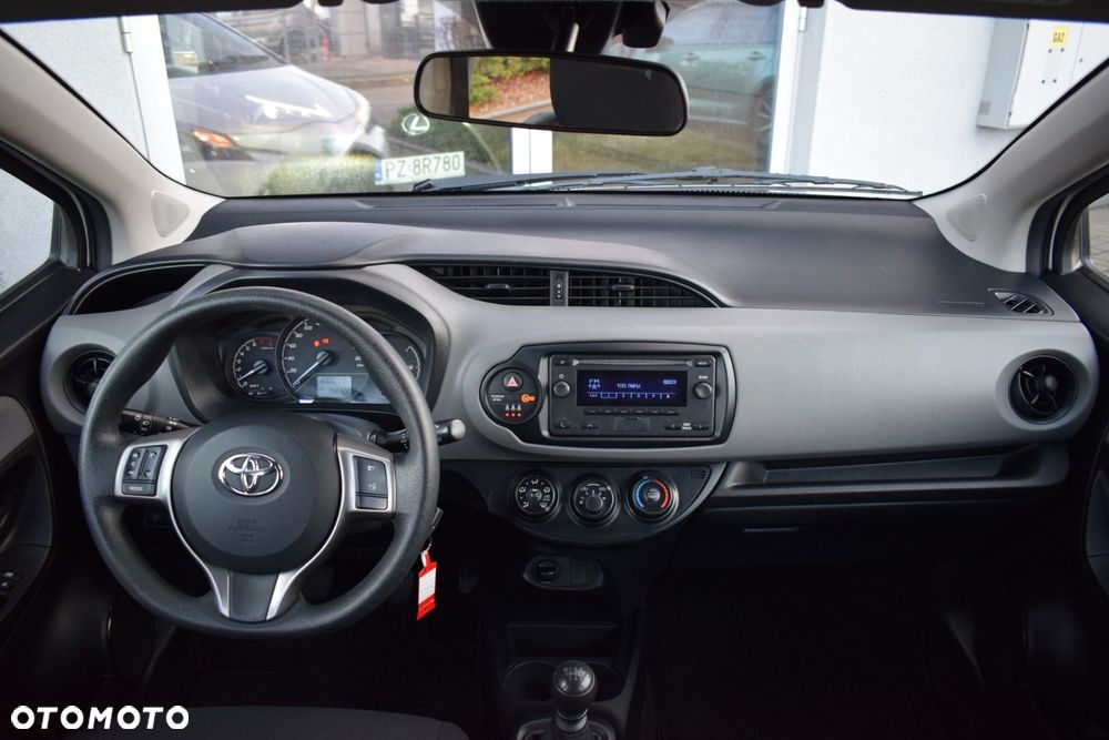 Toyota Yaris - 15