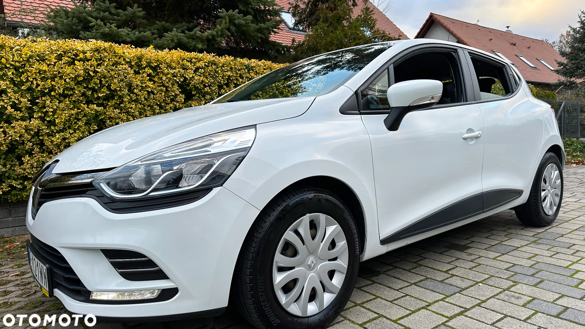 Renault Clio 0.9 Energy TCe Limited Plus - 28