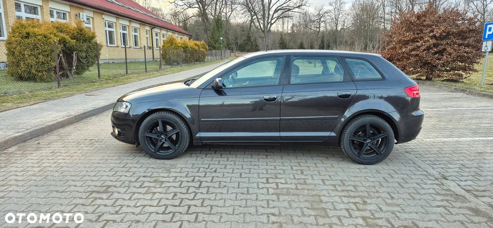 Audi A3 Sportback - 4