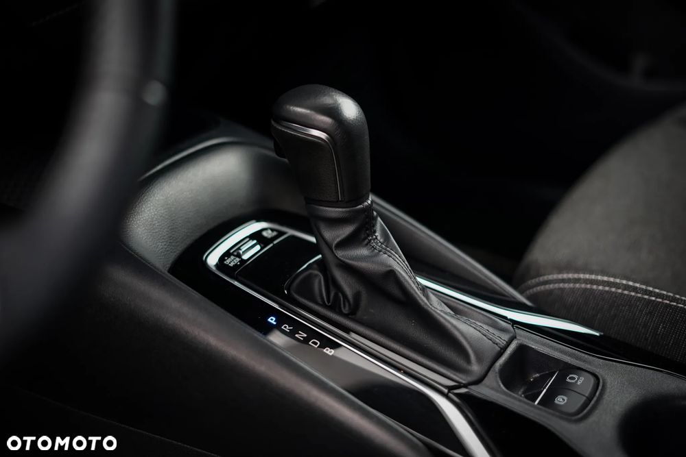 Toyota Corolla 1.8 Hybrid Comfort - 22
