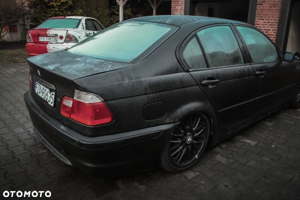 BMW Seria 3 325i - 8