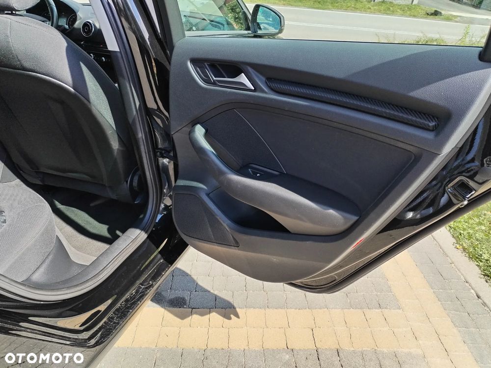 Audi A3 Sportback - 14