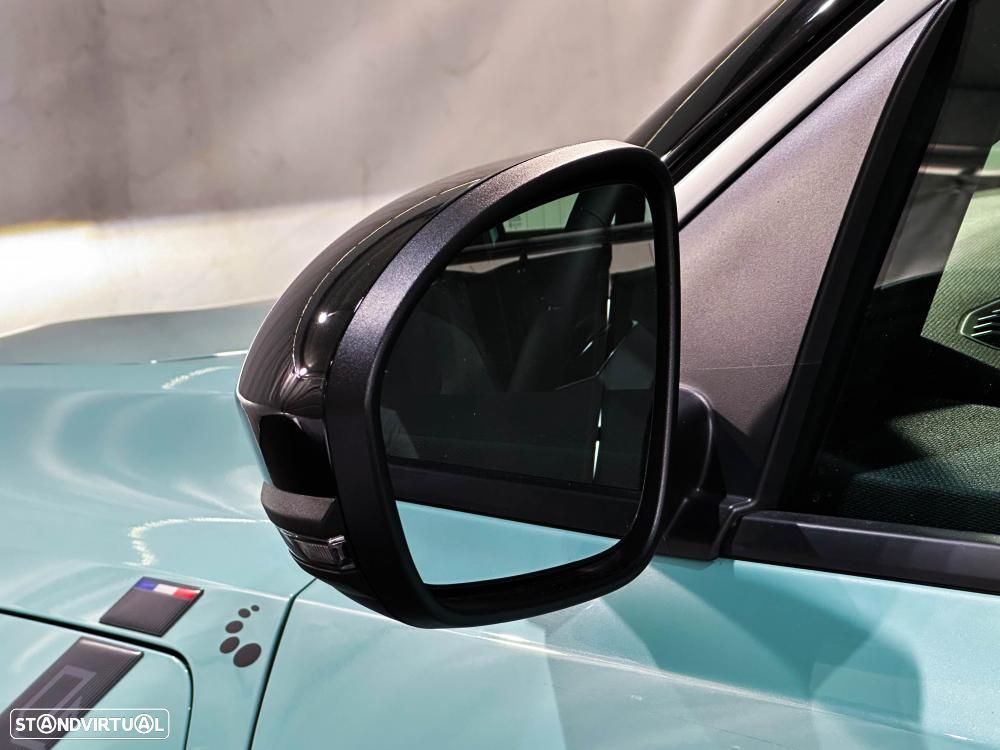 Renault 4 E-Tech 52 kWh Iconic Autonomia Conforto - 17