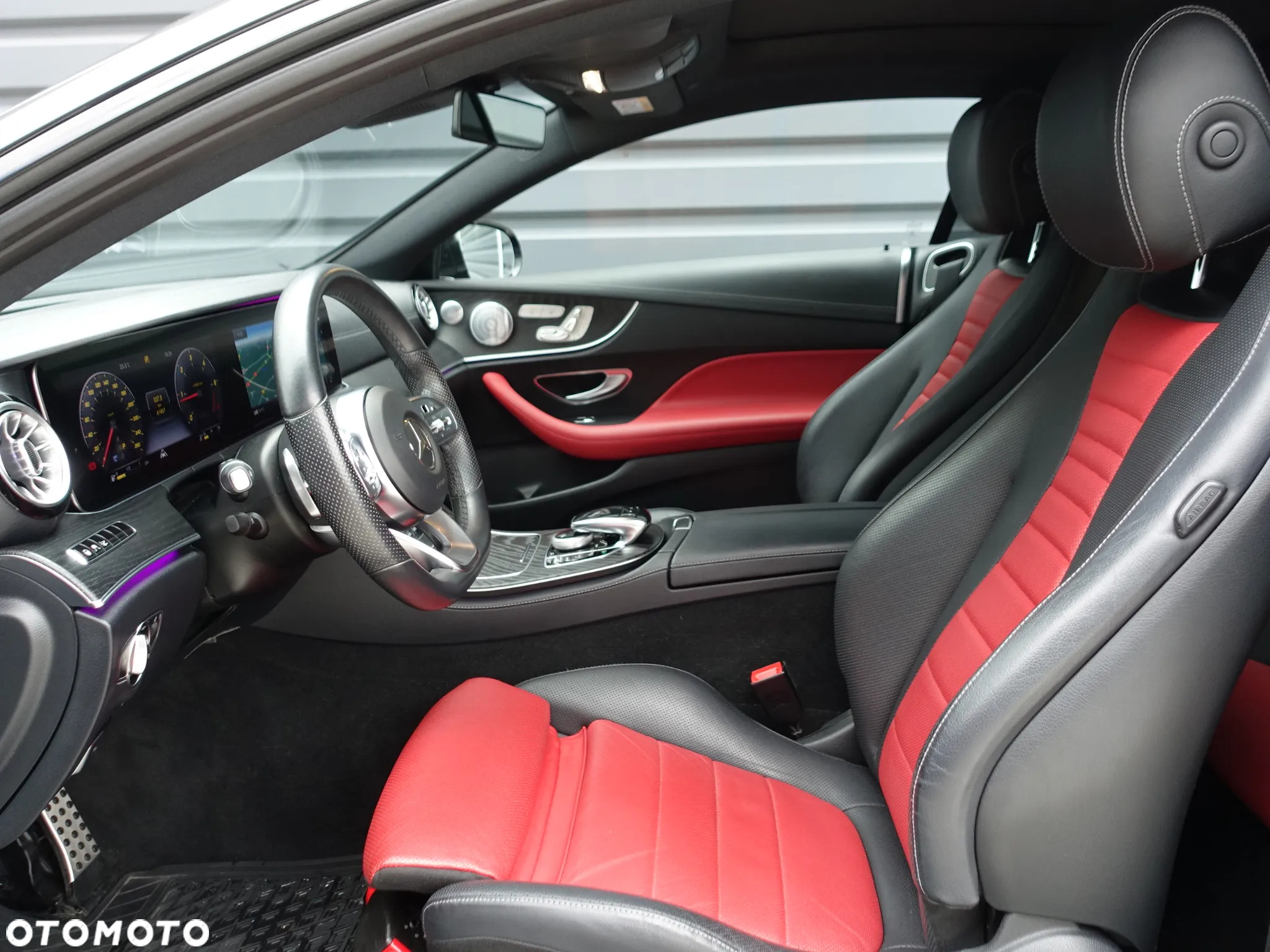 Mercedes-Benz Klasa E 220 d Coupe 4-Matic AMG - 12