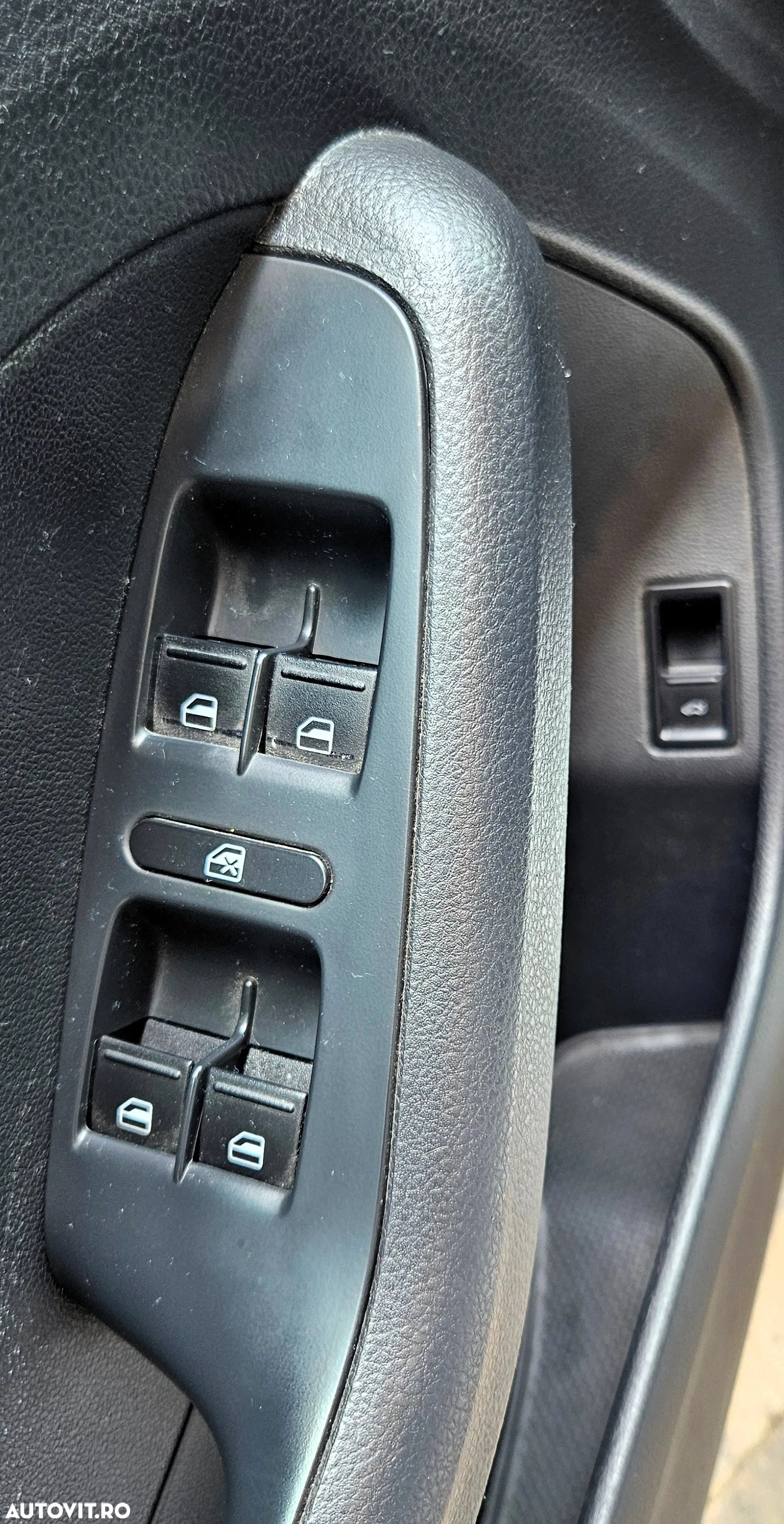 Volkswagen Jetta - 14